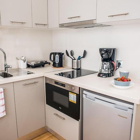 A23 Sunny & Cosy Suite With Balcony Near Parthenon Athens Ngoại thất bức ảnh
